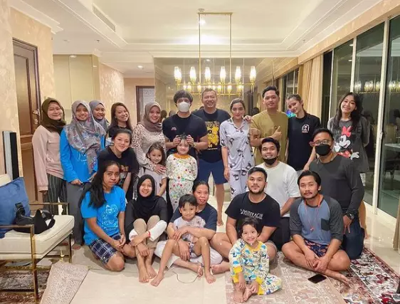 surprise ulang tahun Azriel Hermansyah © 2021 brilio.net