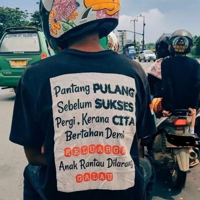 tulisan lucu baju pengendara motor © 2021 1cak.com tulisan lucu baju pengendara motor © 2021 1cak.com