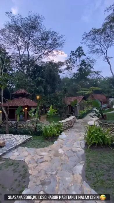villa zaskia mecca di hutan © 2021 instagram.com villa zaskia mecca di hutan © 2021 instagram.com