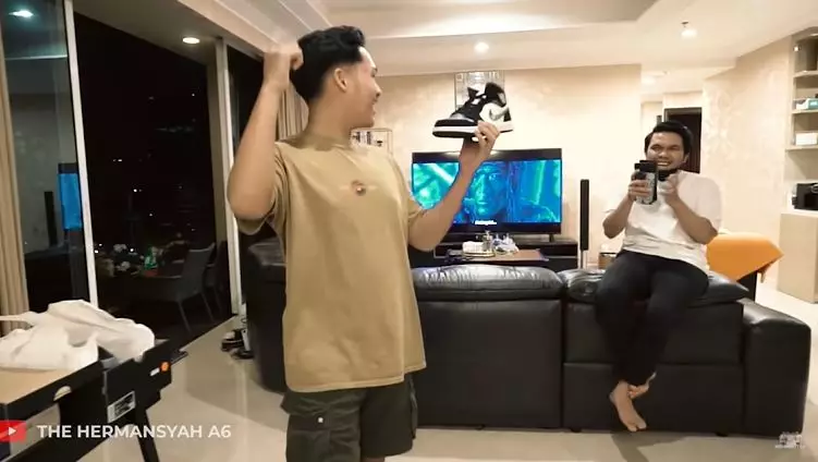 kado ultah Azriel © 2021 brilio.net kado ultah Azriel © 2021 brilio.net