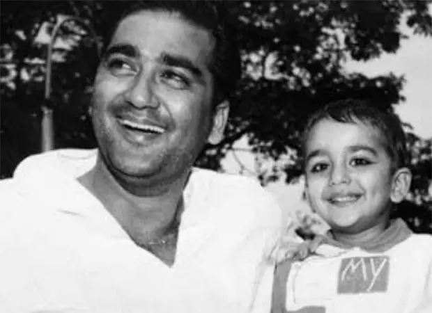 Potret masa kecil aktor Bollywood bareng ayah dari berbagai sumber