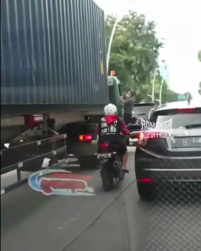 nasib penganiaya truk kontainer © Instagram nasib penganiaya truk kontainer © Instagram