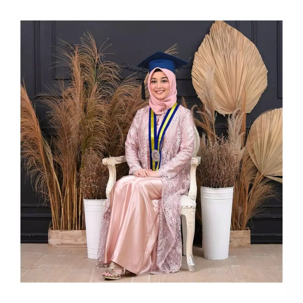 kisah mahasiswi s3 Maya Nabila © Instagram