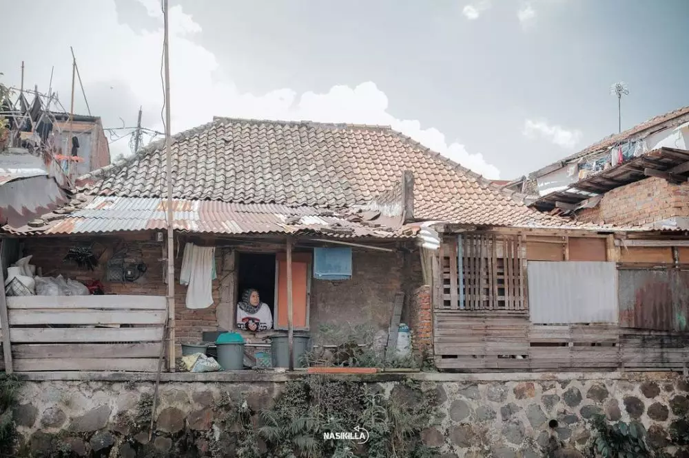 melly goeslaw unggah potret rumah masa kecil © instagram