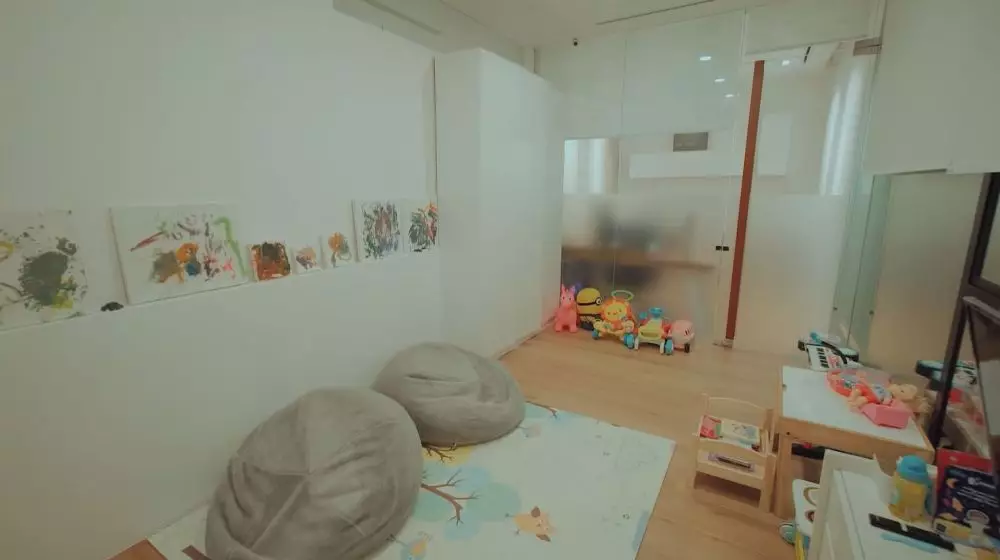 rumah terbaru Raditya Dika © YouTube