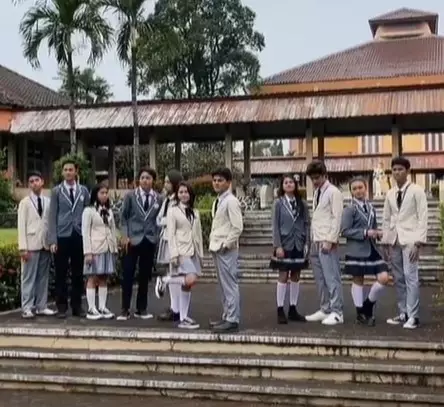 Potret terbaru pemain Sinetron 'Dari Jendela SMP © berbagai sumber