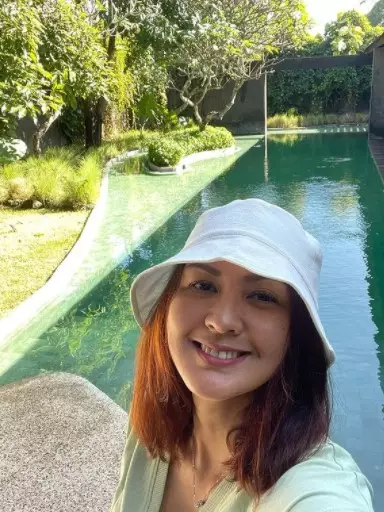 Potret istri presenter tanpa makeup dari berbagai sumber Potret istri presenter tanpa makeup dari berbagai sumber