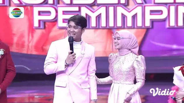 Tanggal pernikahan Lesty Kejora dan Rizky Billar © 2021 brilio.net Tanggal pernikahan Lesty Kejora dan Rizky Billar © 2021 brilio.net