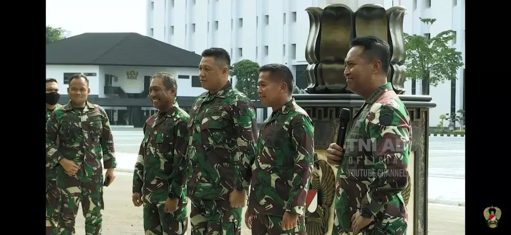 KASAD perintahkan Pangdam cari Dandim gembro © 2021 brilio.net