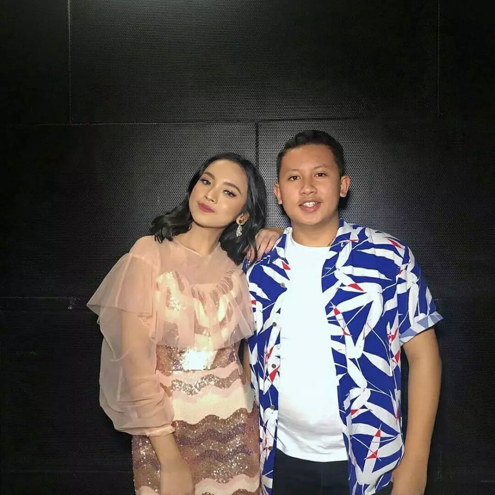 potret Lyodra Ginting dan kekasih © Instagram