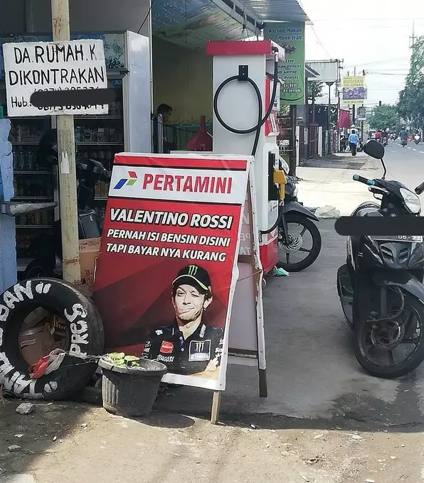 desain spanduk pakai editan foto © 2021 twitter.com desain spanduk pakai editan foto © 2021 twitter.com