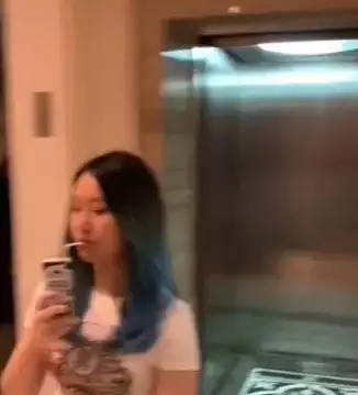 Rumah wanita ini dari kamar ke dapur pakai lift © TikTok/@adelinemargaret