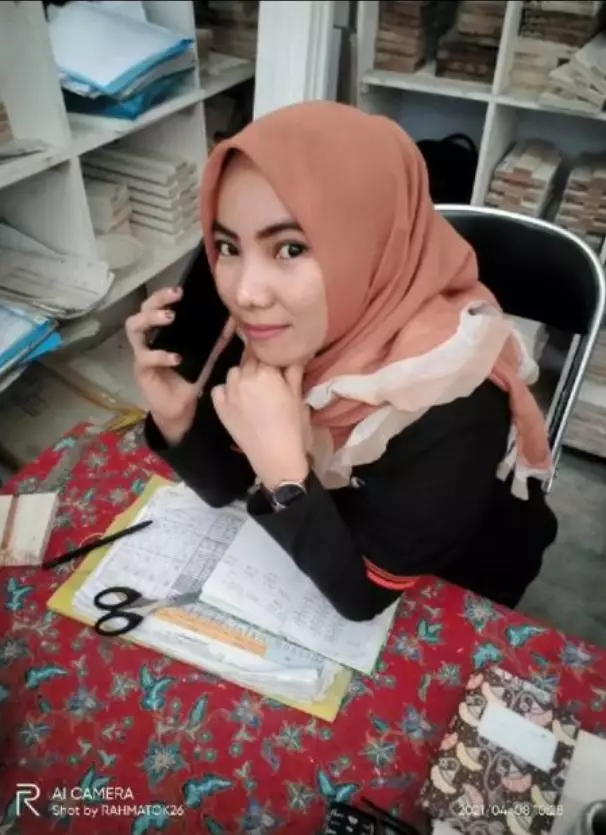 mantan istri kades jadi buruh © TikTok