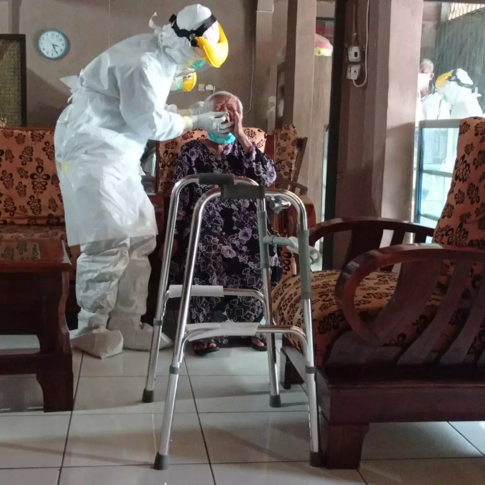 kena covid tiga kali © 2021 berbagai sumber