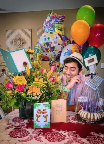 Momen Kia AFI rayakan ultah di Amerika © Instagram/@kia_suban