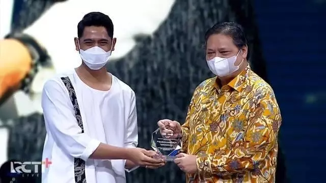 gaya pemain Ikatan Cinta hadiri acara penghargaan © 2021 brilio.net gaya pemain Ikatan Cinta hadiri acara penghargaan © 2021 brilio.net