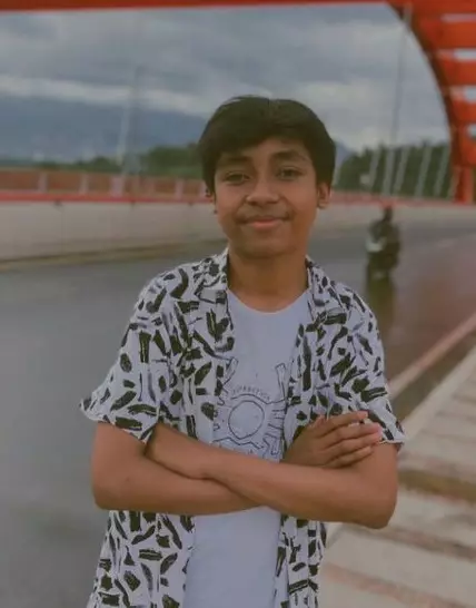 Potret Valdo seleb TikTok yang disebut mirip Betrand Peto © berbagai sumber Potret Valdo seleb TikTok yang disebut mirip Betrand Peto © berbagai sumber