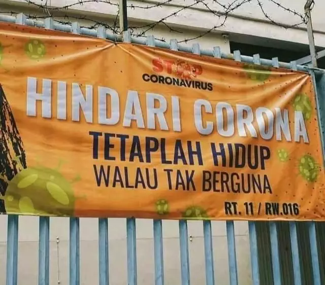 spanduk bahaya Covid 19 © berbagai sumber spanduk bahaya Covid 19 © berbagai sumber