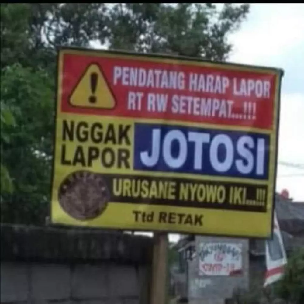 spanduk bahaya Covid 19 © berbagai sumber spanduk bahaya Covid 19 © berbagai sumber