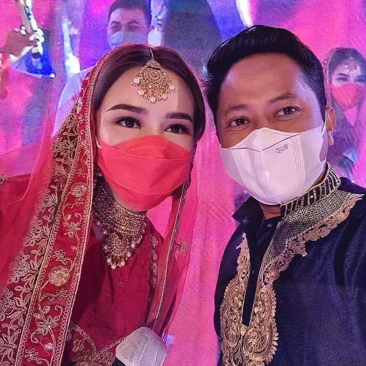 Gaya Amanda Manopo pakai busana India © 2021 brilio.net