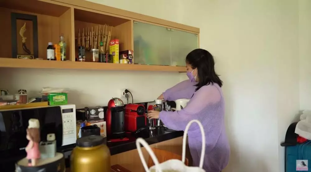 penampakan kamar tidur caesar hito di lokasi syuting © YouTube