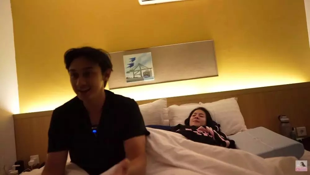 penampakan kamar tidur caesar hito di lokasi syuting © YouTube