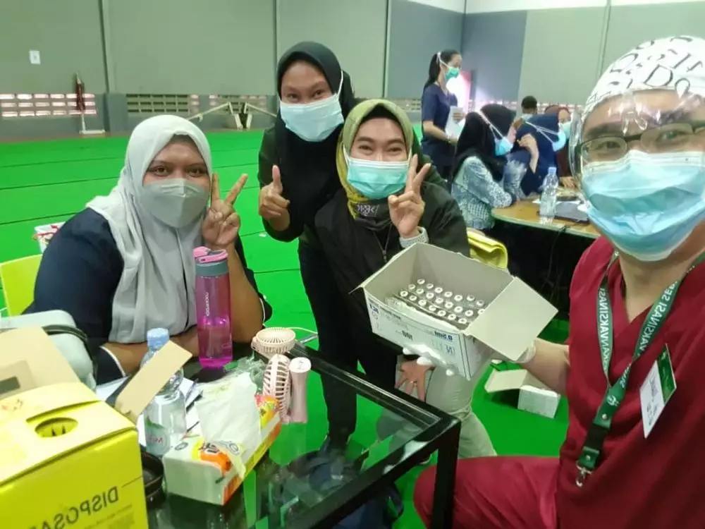 dokter vaksin cepat © 2021 berbagai sumber dokter vaksin cepat © 2021 berbagai sumber