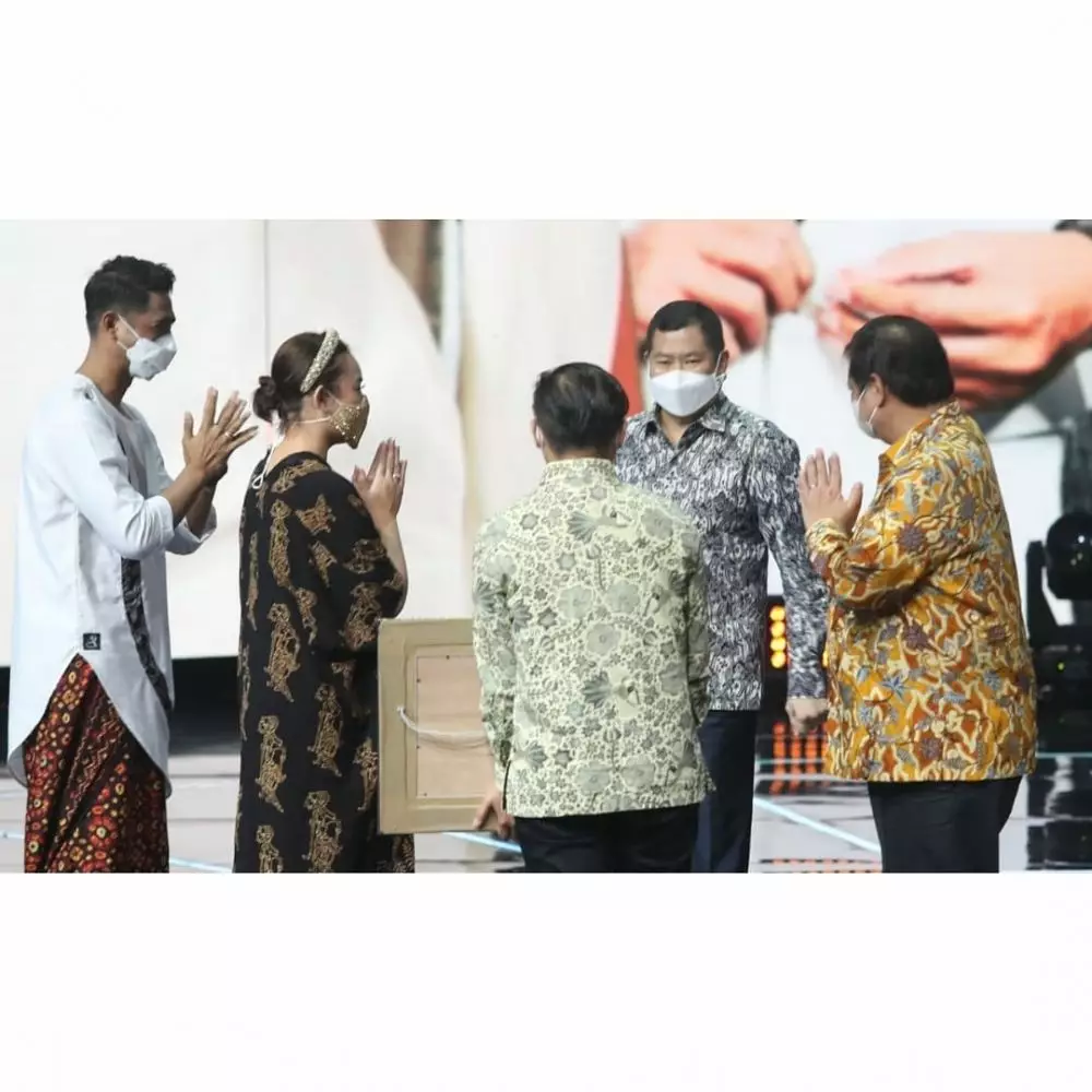 10 Momen Amanda dan Arya di acara penghargaan © Instagram 10 Momen Amanda dan Arya di acara penghargaan © Instagram