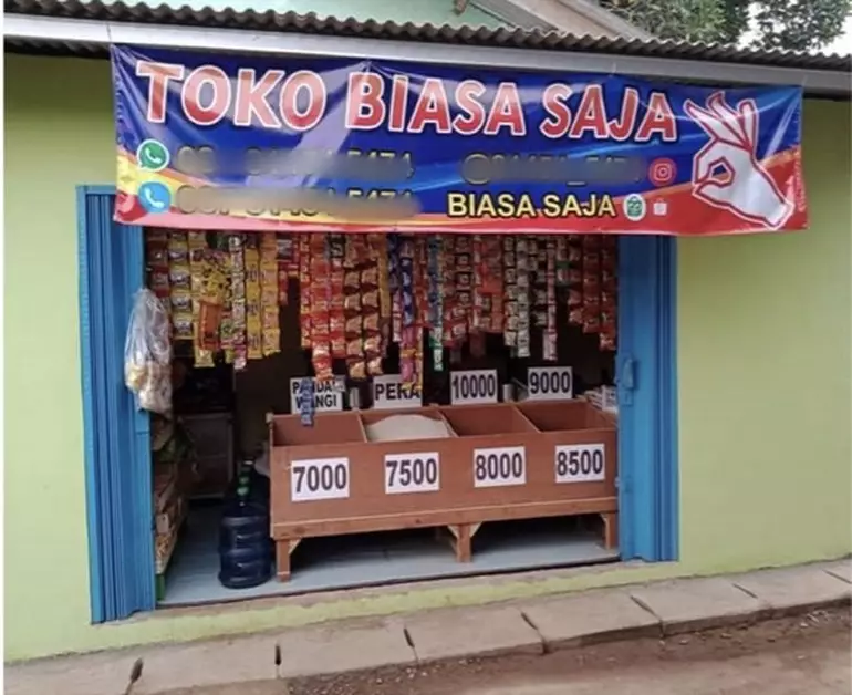 Nama lucu toko kelontong © berbagai sumber