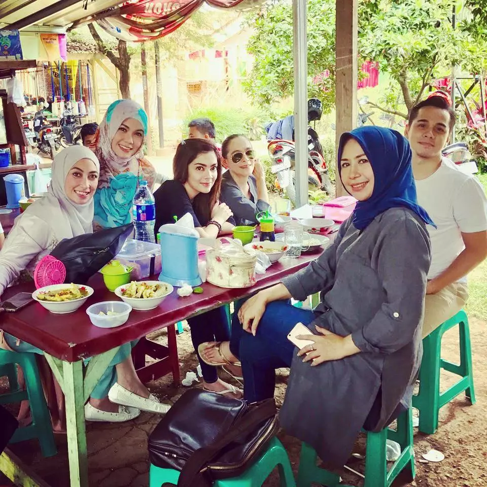 momen kompak pemeran tukang bubur naik haji © instagram momen kompak pemeran tukang bubur naik haji © instagram