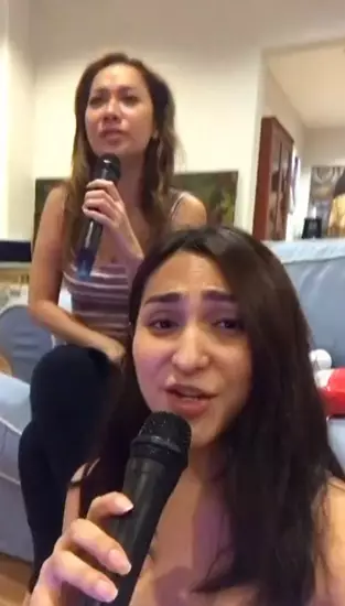 artis jalani isolasi mandiri © 2021 brilio.net