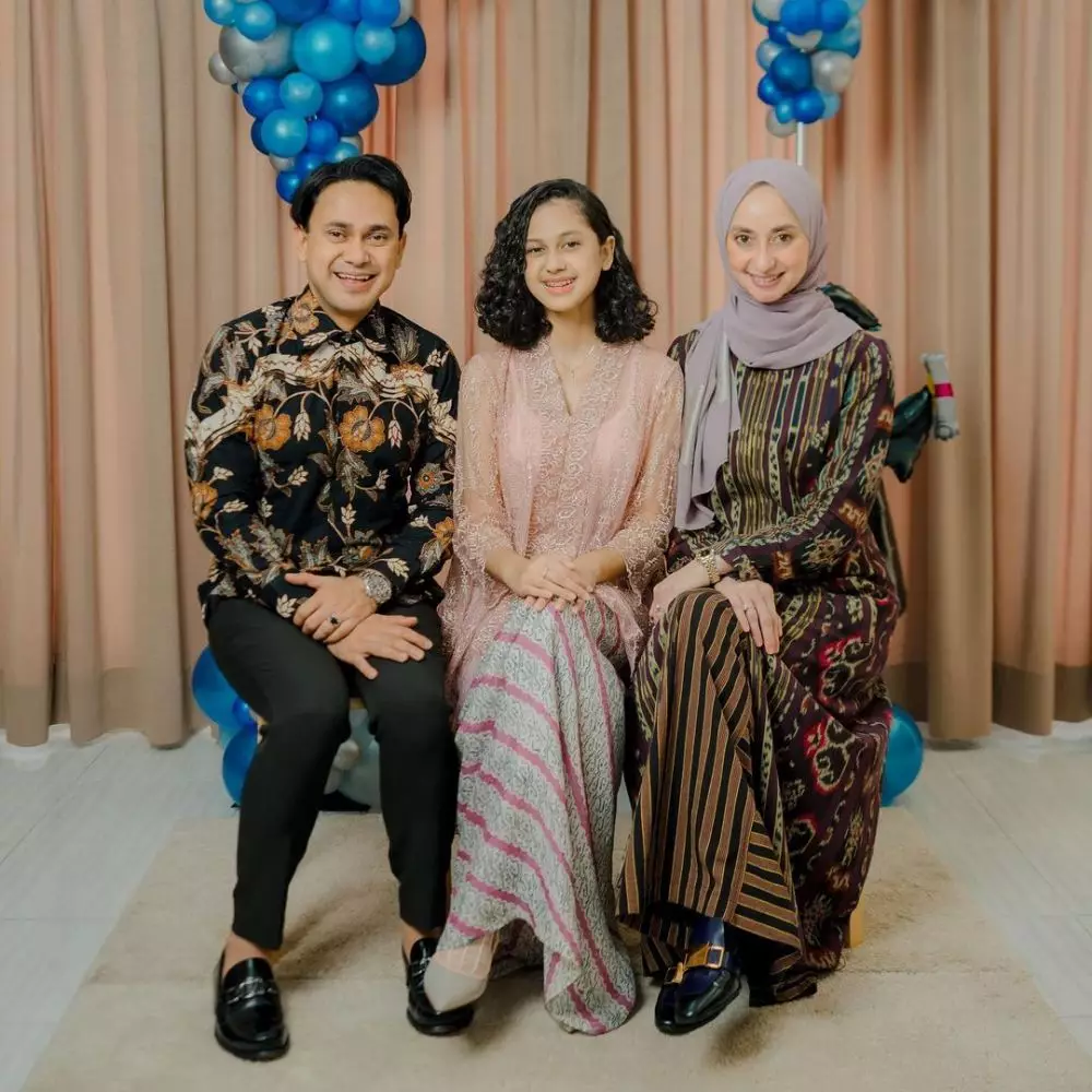 Momen wisuda anak Ramzi © Instagram