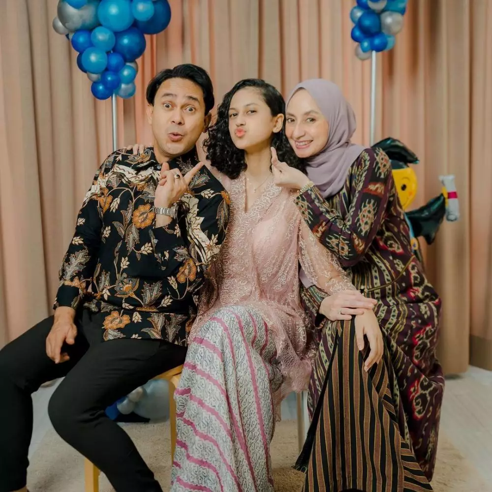 Momen wisuda anak Ramzi © Instagram