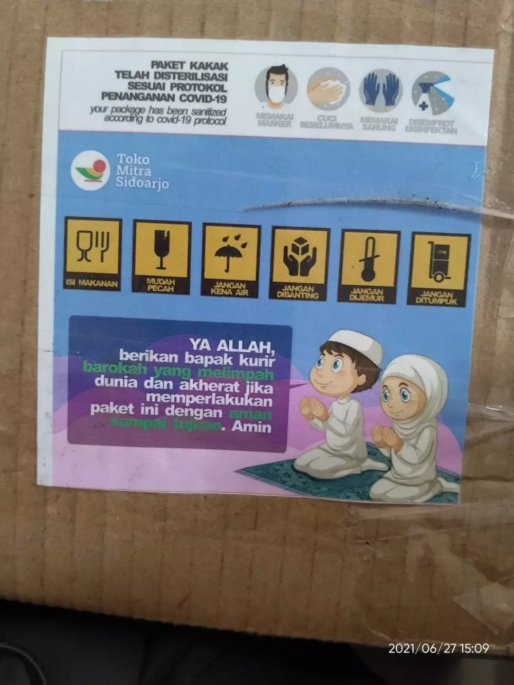 Foto lucu di paket barang © Twitter Foto lucu di paket barang © Twitter