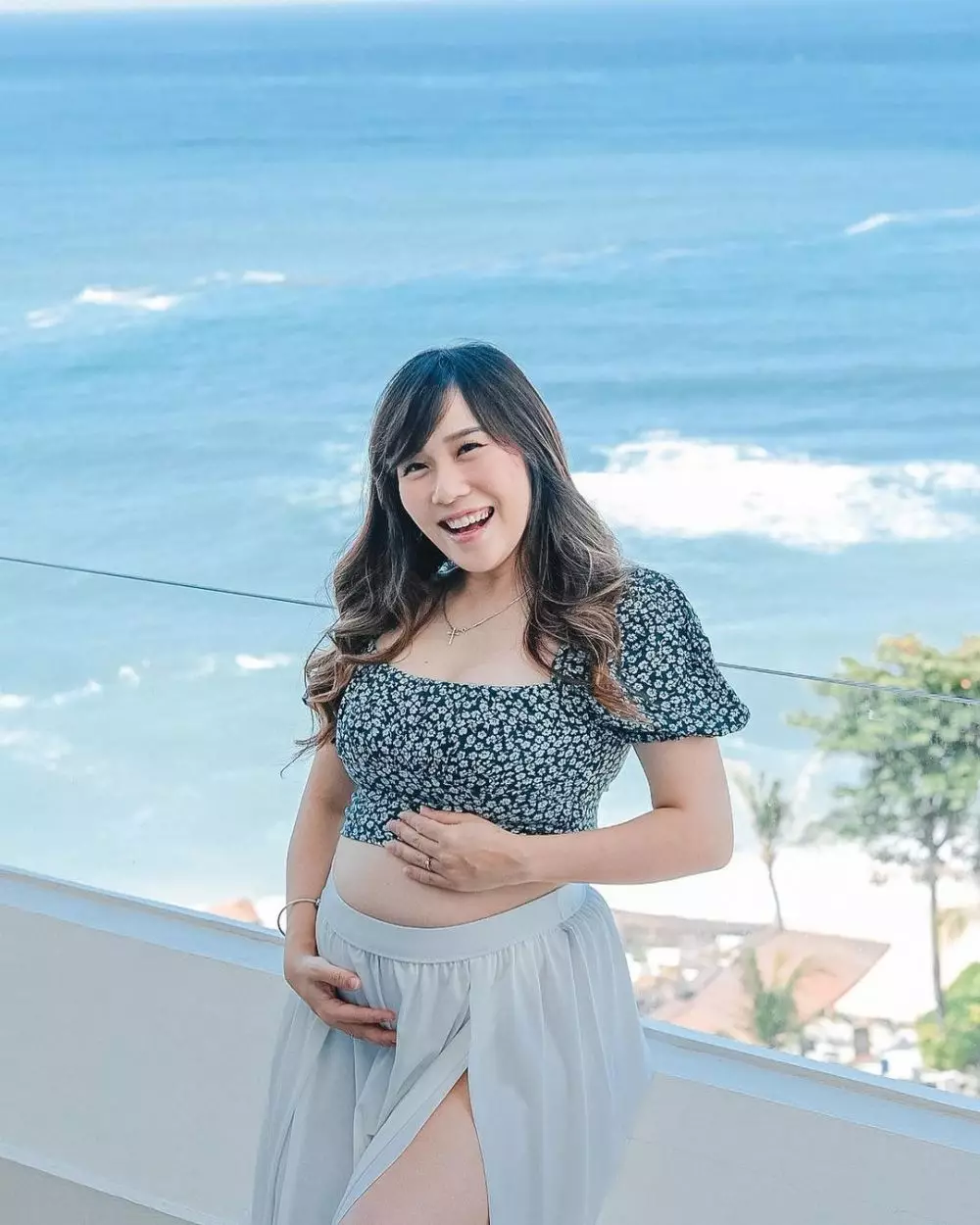 potret Cherly Cherrybelle pamer baby bump © 2021 brilio.net potret Cherly Cherrybelle pamer baby bump © 2021 brilio.net