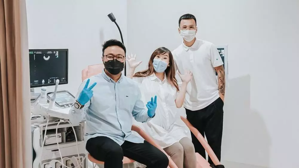 potret Cherly Cherrybelle pamer baby bump © 2021 brilio.net potret Cherly Cherrybelle pamer baby bump © 2021 brilio.net