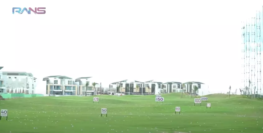 Momen Nagita kunjungi rumah elit di Jakarta YouTube dan Instagram Momen Nagita kunjungi rumah elit di Jakarta YouTube dan Instagram