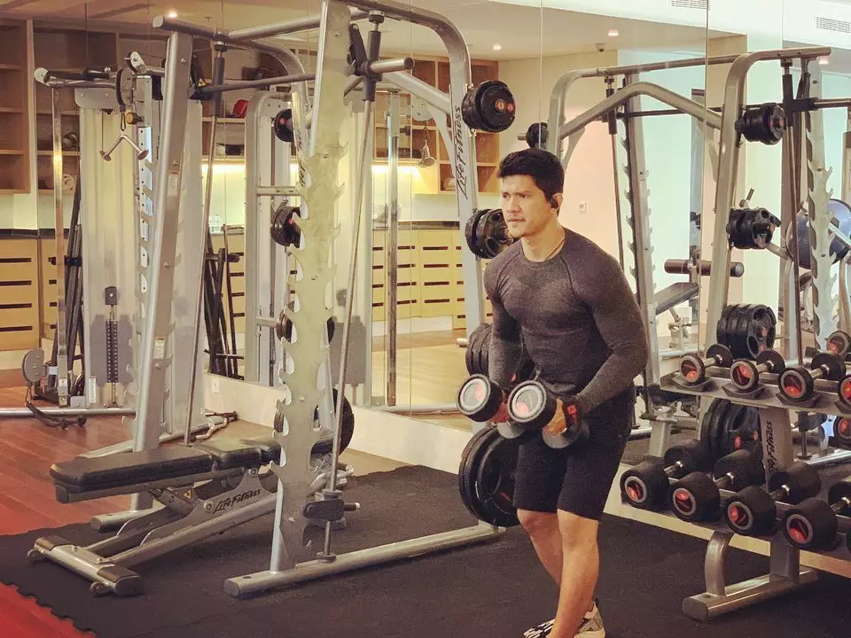 Iko Uwais terpapar Covid-19 © Instagram