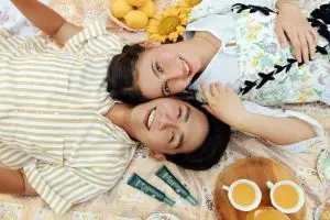 Pentingnya menggunakan tabir surya sebelum beraktivitas di luar rumah