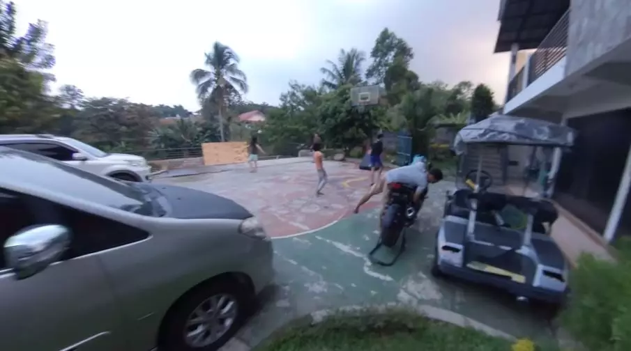 Potret rumah 5 pemain sinetron 'Keajaiban Cinta' © berbagai sumber