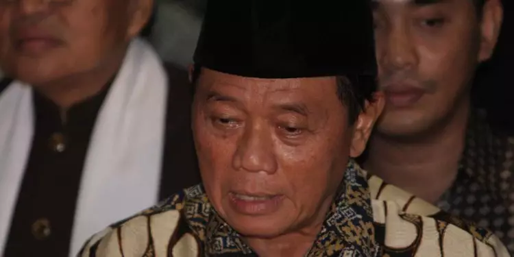 5 Fakta jejak karier Harmoko, dari jurnalis sampai pimpinan parlemen © 2021 brilio.net