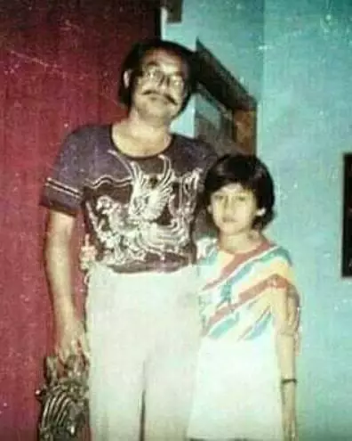 Potret kenangan Nike Ardilla saat masih kecil Berbagai sumber