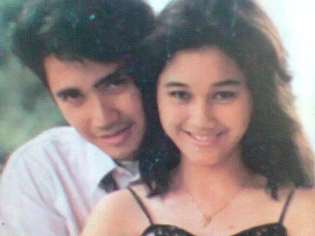 Potret nostalgia Nike Ardilla di berbagai film yang dibintangi Berbagai sumber Potret nostalgia Nike Ardilla di berbagai film yang dibintangi Berbagai sumber