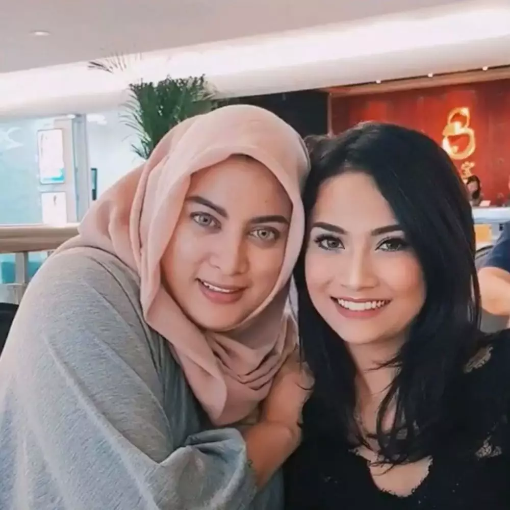 kenangan Vanessa Angel dan Jane Shalimar © 2021 brilio.net