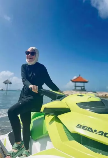 Momen liburan Arya Saloka di Bali dan keluarga © Instagram/@putriannesaloka Momen liburan Arya Saloka di Bali dan keluarga © Instagram/@putriannesaloka