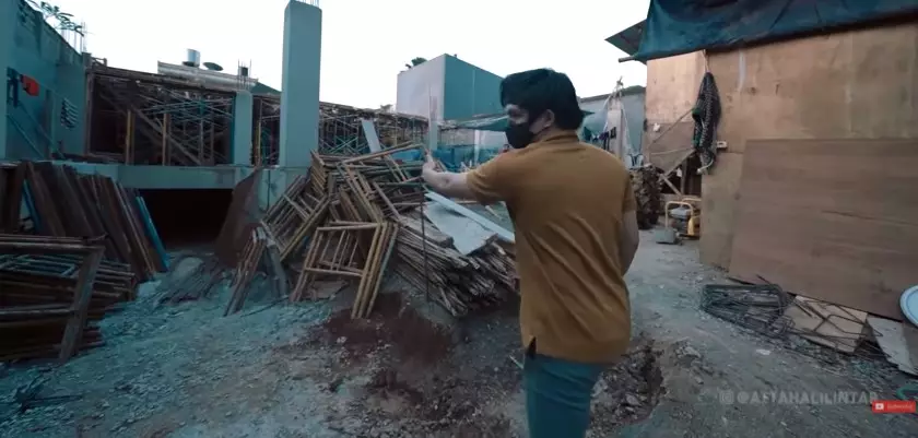 Potret pembangunan rumah baru Atta Halilintar YouTube/AH Potret pembangunan rumah baru Atta Halilintar YouTube/AH
