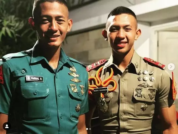 Potret kakak adik sama-sama peraih Adhi Makayasa AAL © Instagram/@rizqydjuhaeri Potret kakak adik sama-sama peraih Adhi Makayasa AAL © Instagram/@rizqydjuhaeri