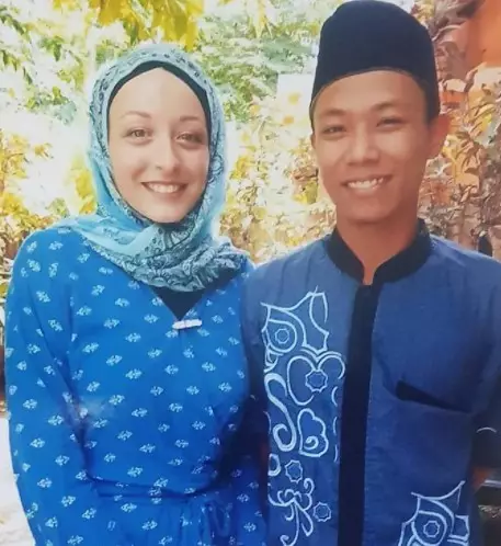 Potret terbaru pasangan bule Prancis dan pria Lombok © Instagram/@indrasasak