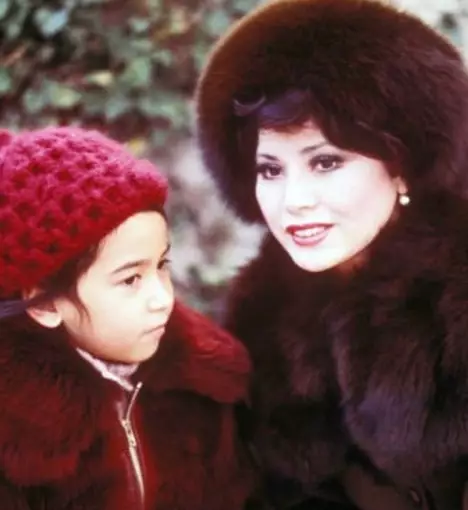 Potret lawas Dewi Soekarno dengan sang anak Instagram/@dewisukarnoofficial