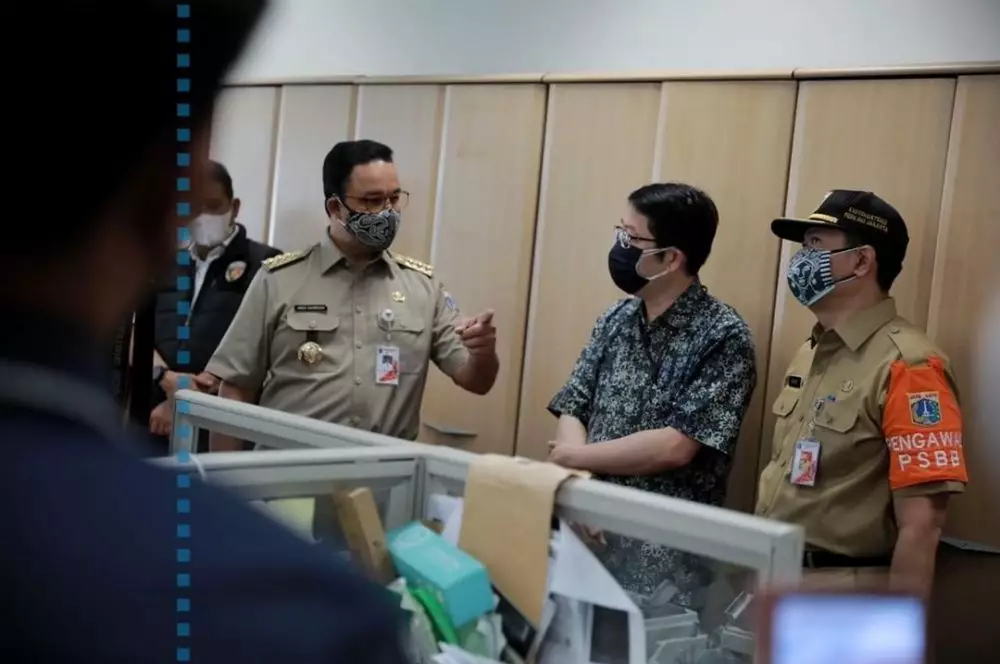 Anies Baswedan sidak © 2021 brilio.net Anies Baswedan sidak © 2021 brilio.net